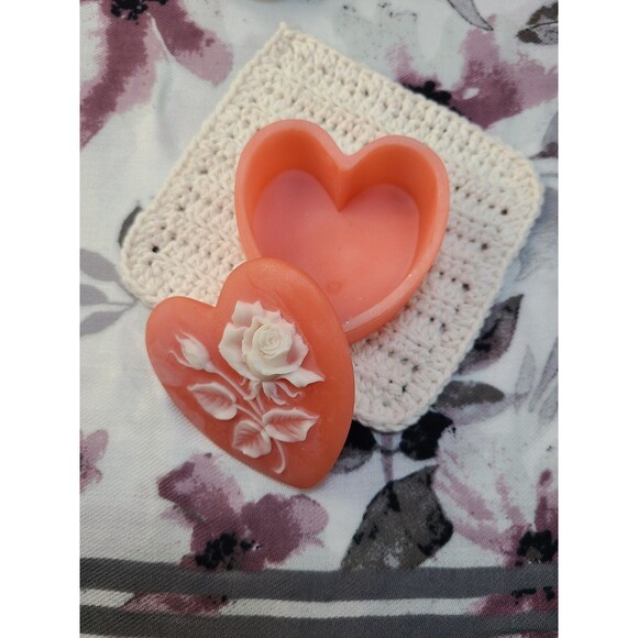Heart Shaped Coral Pink Soapstone Jewelry Dish Vanity Trinket Box Decor - Picture 1 of 8